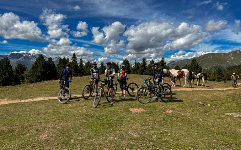 Erlebe das ultimative Mountainbike-Abenteuer: AlpenCross 2023